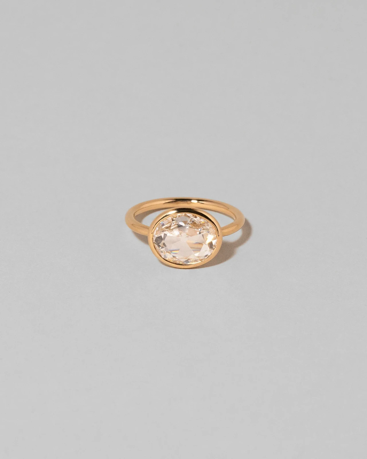 Gusher Ring - Super Oval Diamond