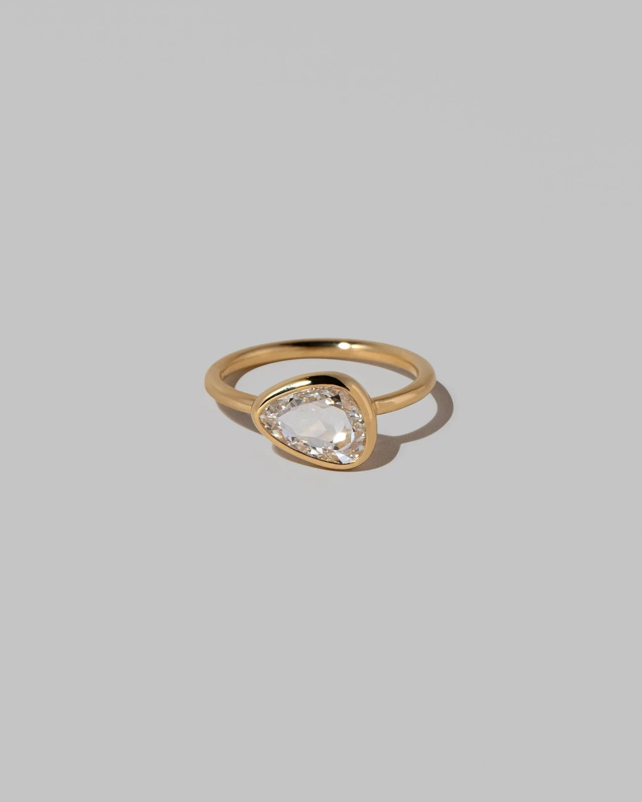 Gusher Ring - Pear Diamond