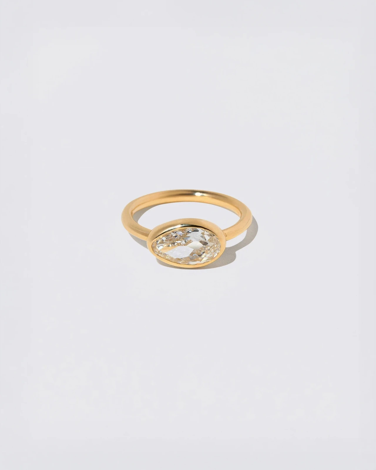Gusher Ring - Grand Pear Diamond