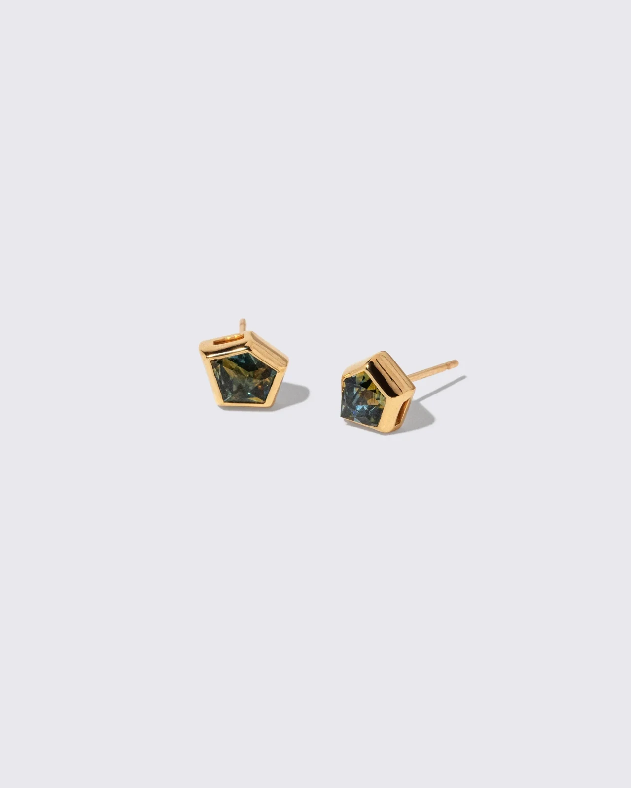 Geyser Stud Earrings - Teal Bicolor Sapphire