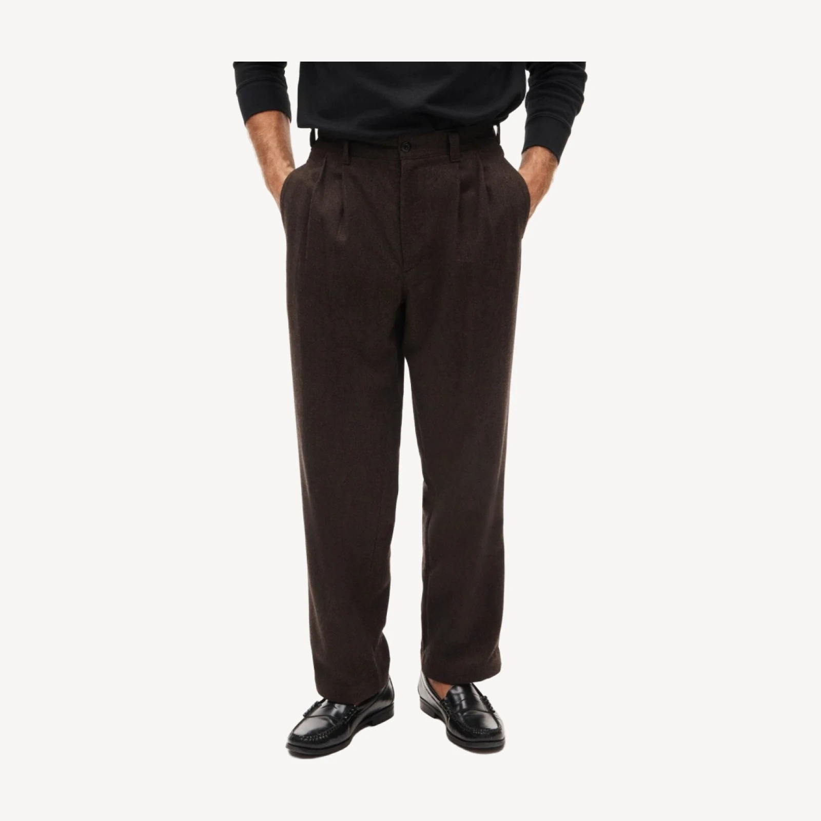 Relaxed-fit double-pleated trouser in wool blend