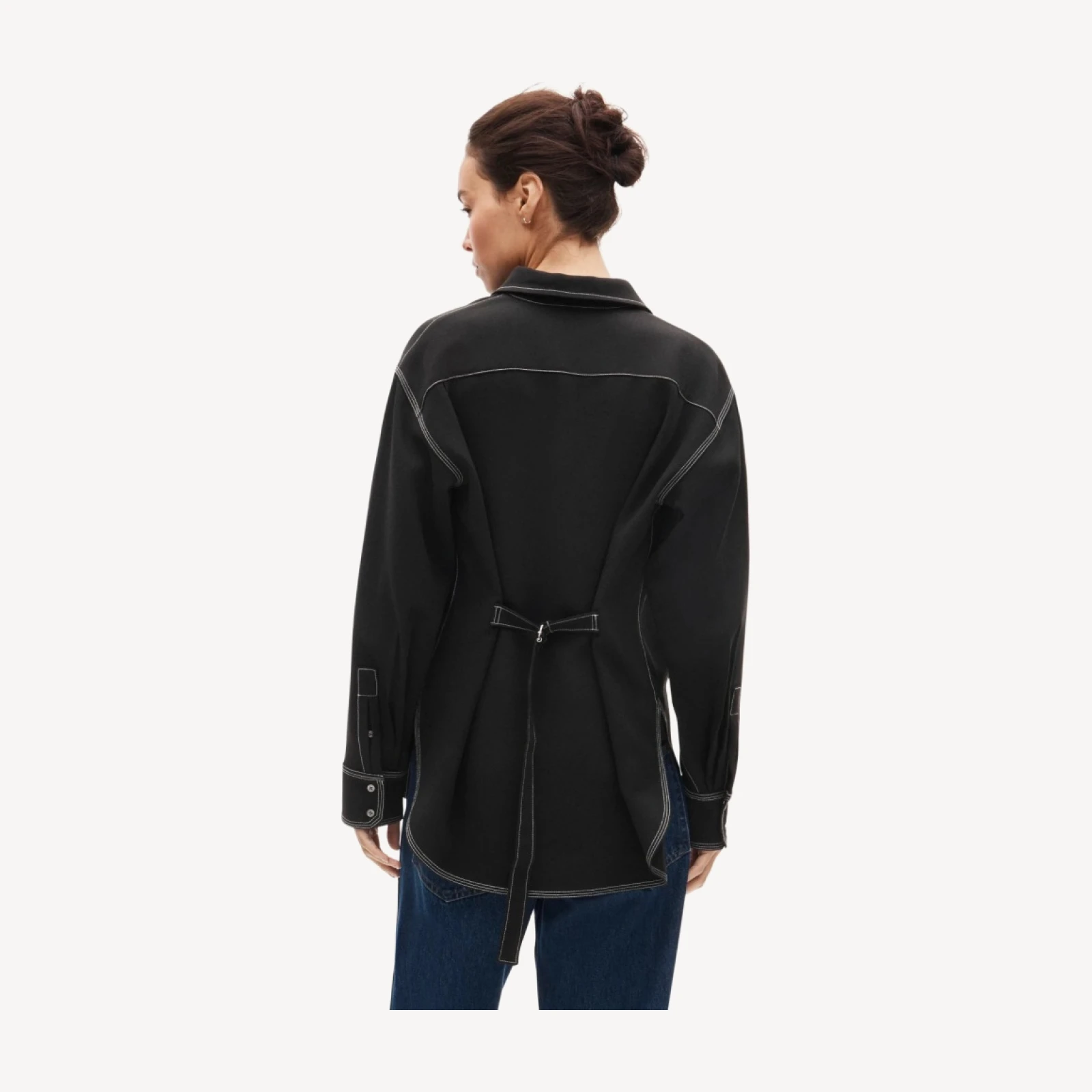 Cinched-back button-up shirt in contrast-stitch crepe de chine