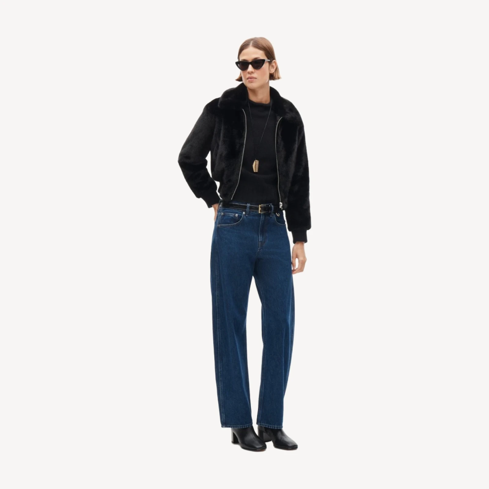 Bomber jacket in faux fur