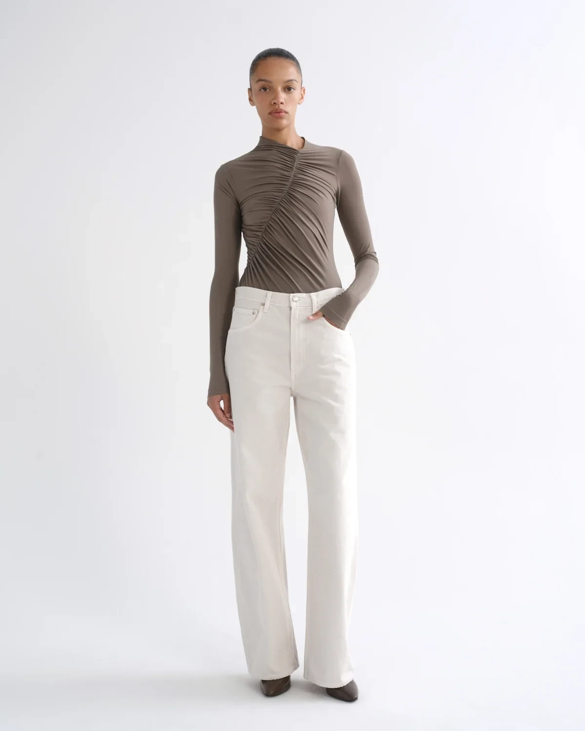 Low Curve Jean in Bone