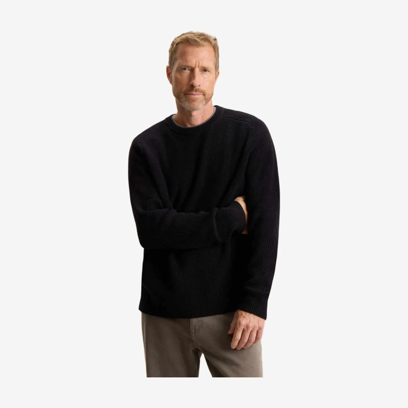 ESSENTIAL CREWNECK SWEATER
