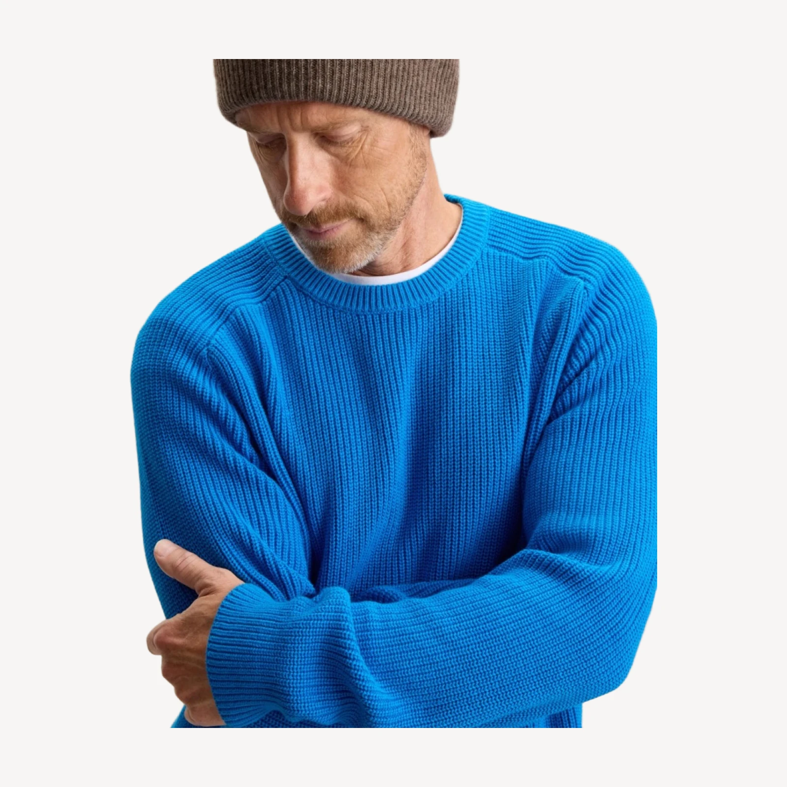 ESSENTIAL CREWNECK SWEATER