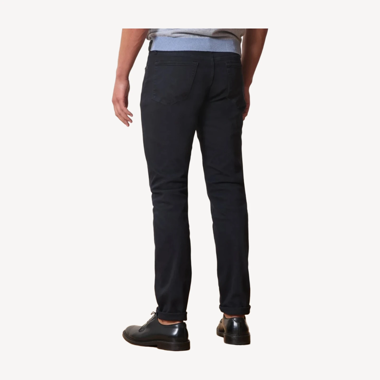 Slim Fit 5-Pocket Chino