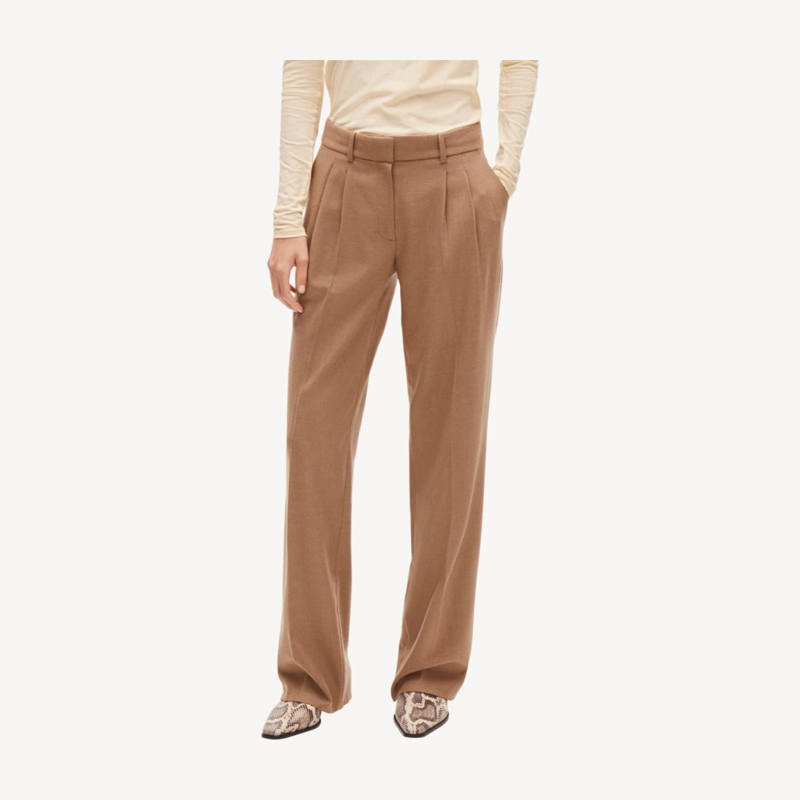 Essential trouser in wool-blend flannel