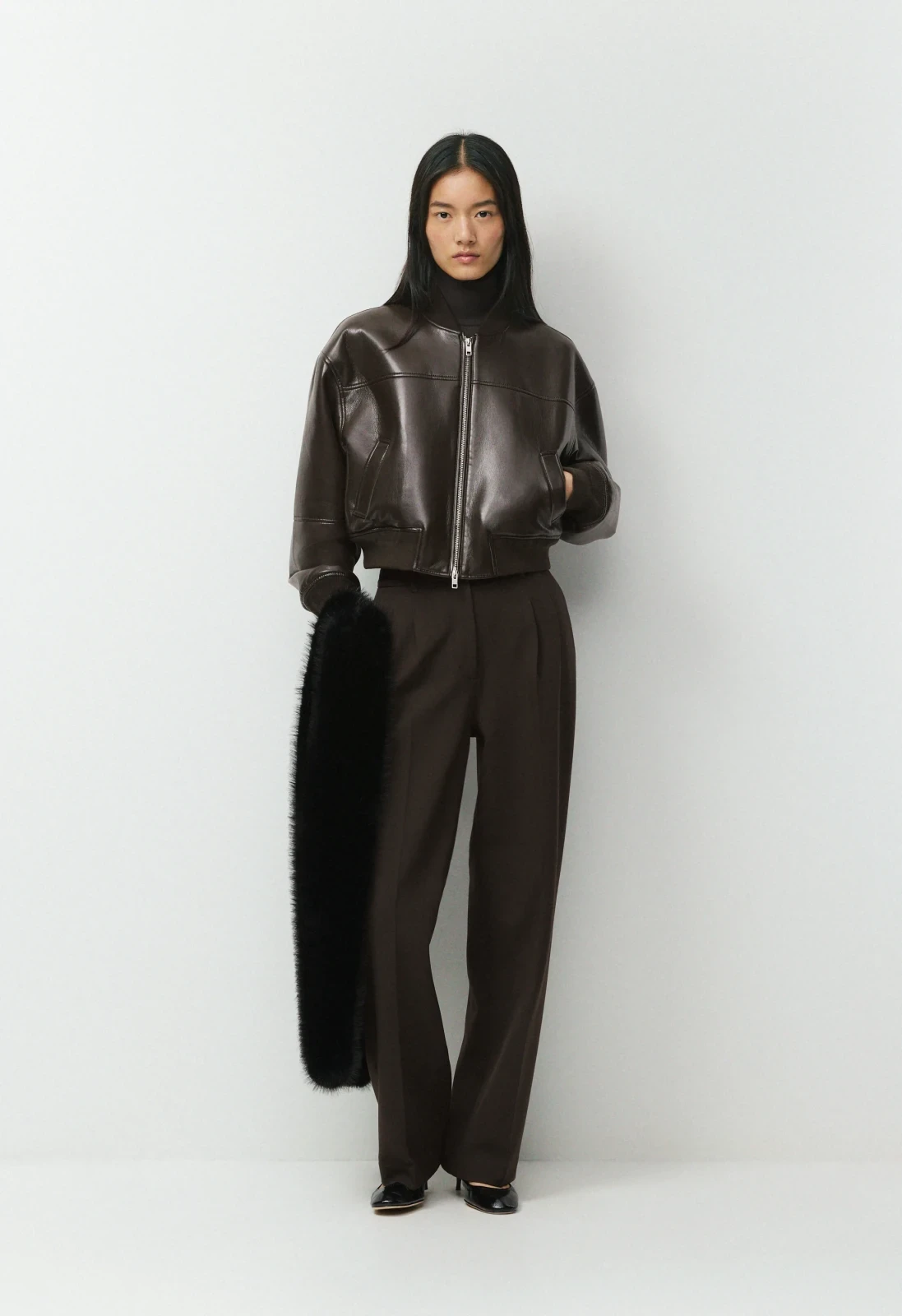 Synergy Bomber - UnReal Leather