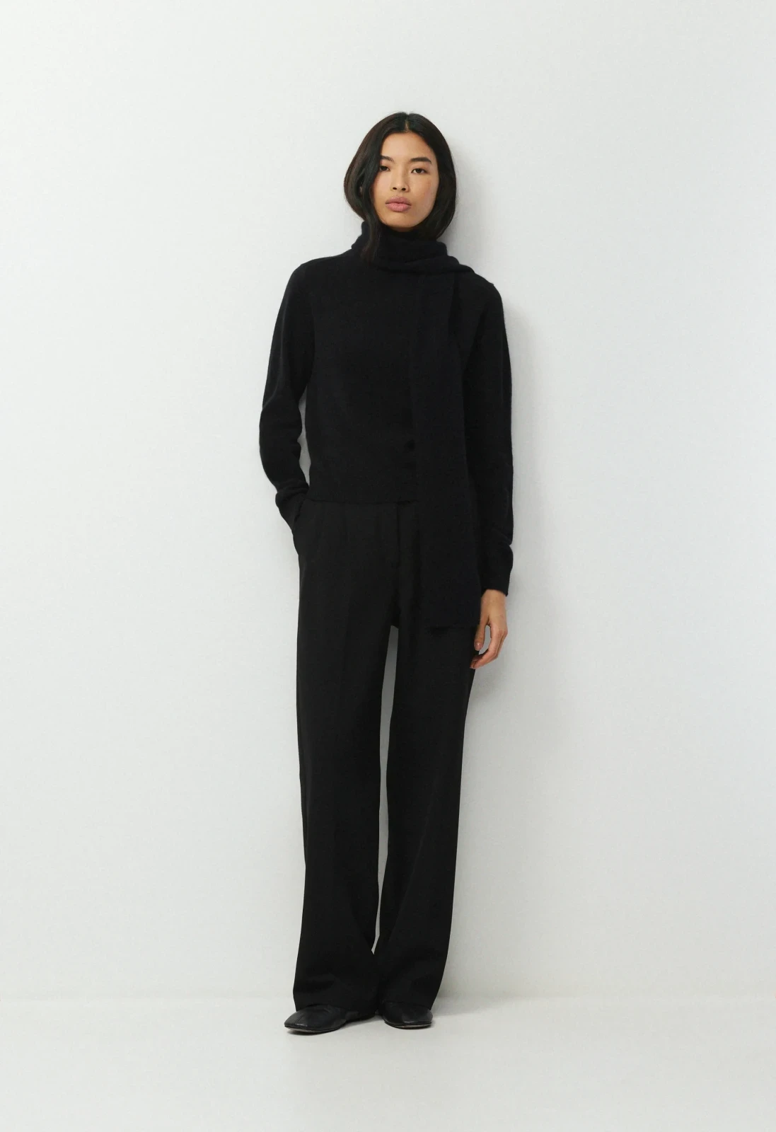 Essential Cashmere Millennia Small Scarf