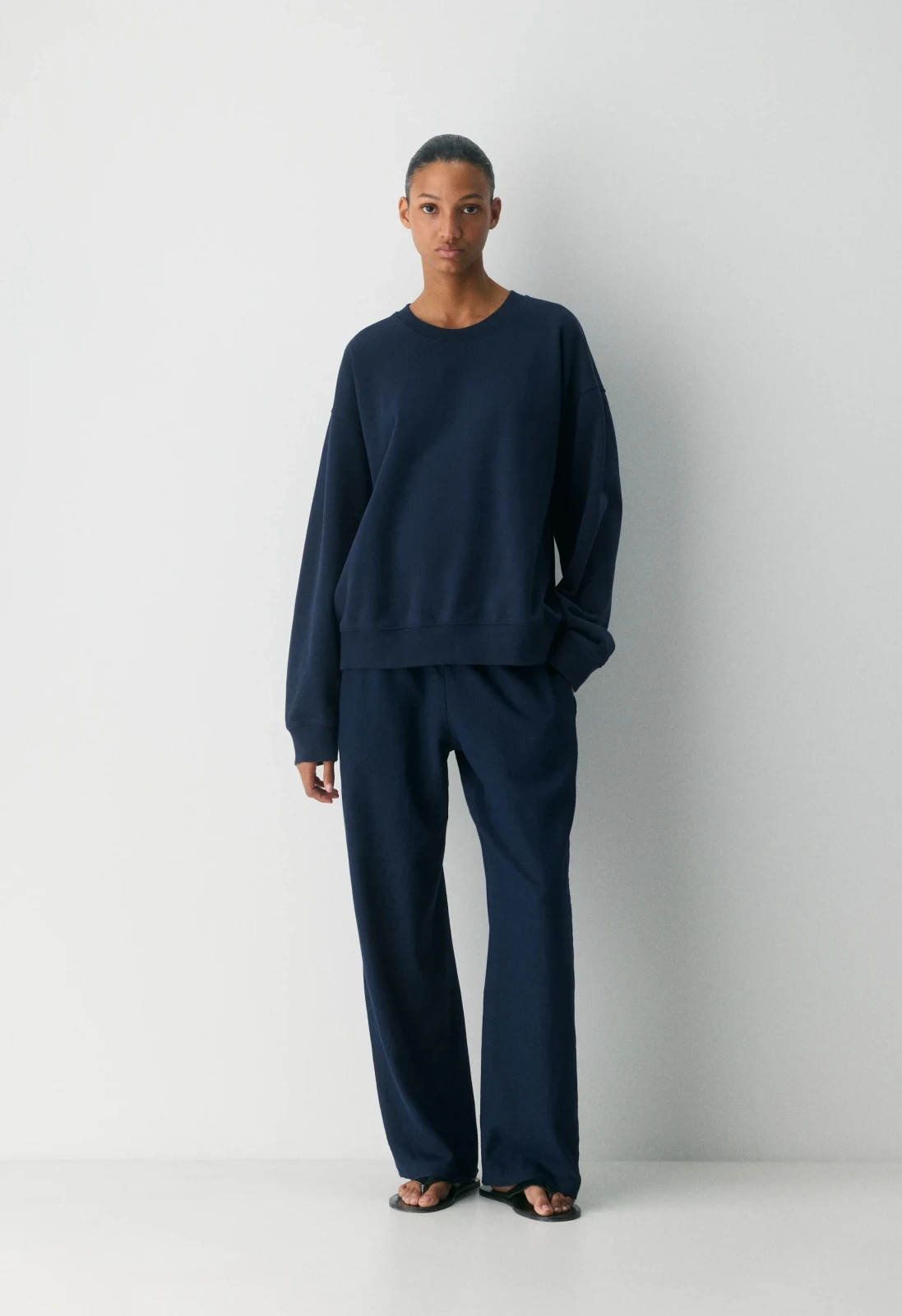 Della Sweatshirt