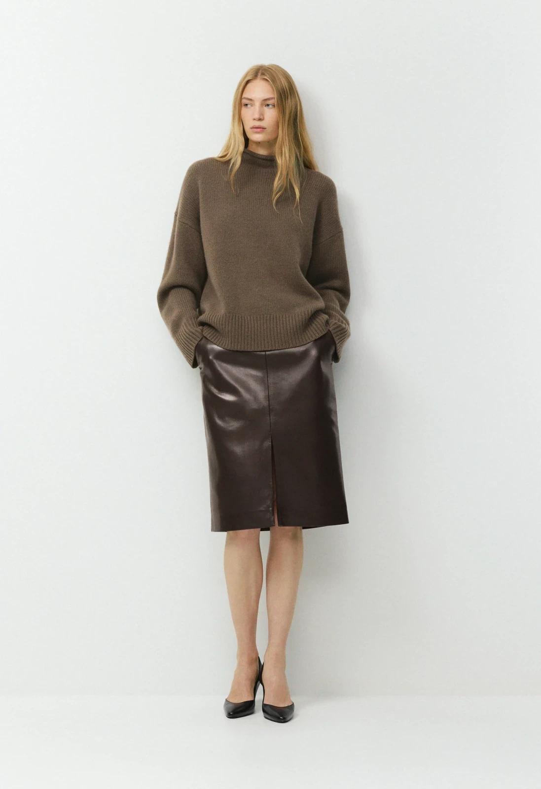 Aperture Skirt - UnReal Leather
