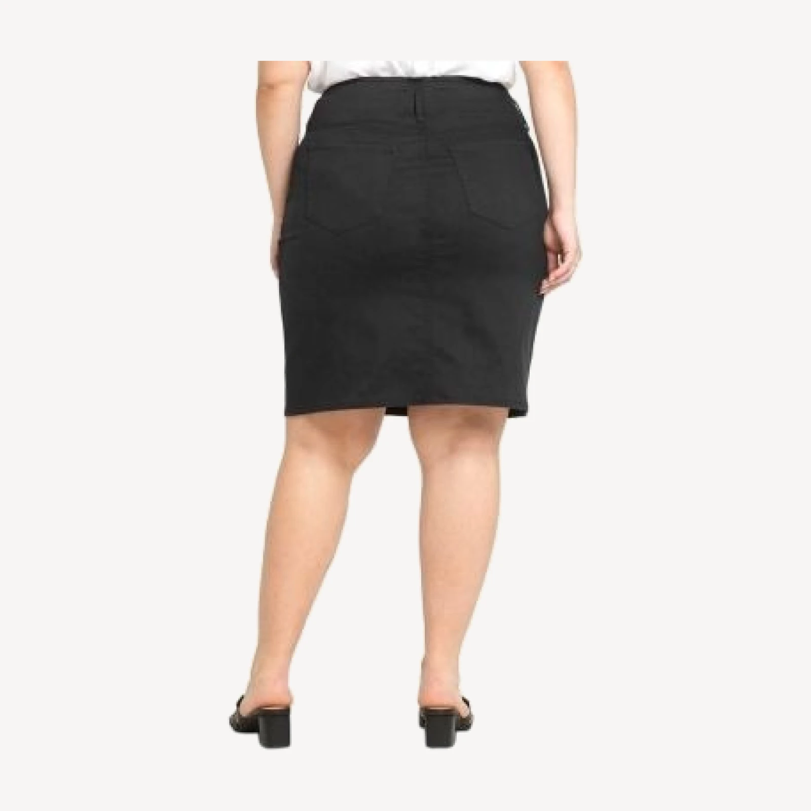 Nydj Plus Denim Skirt in Optic White