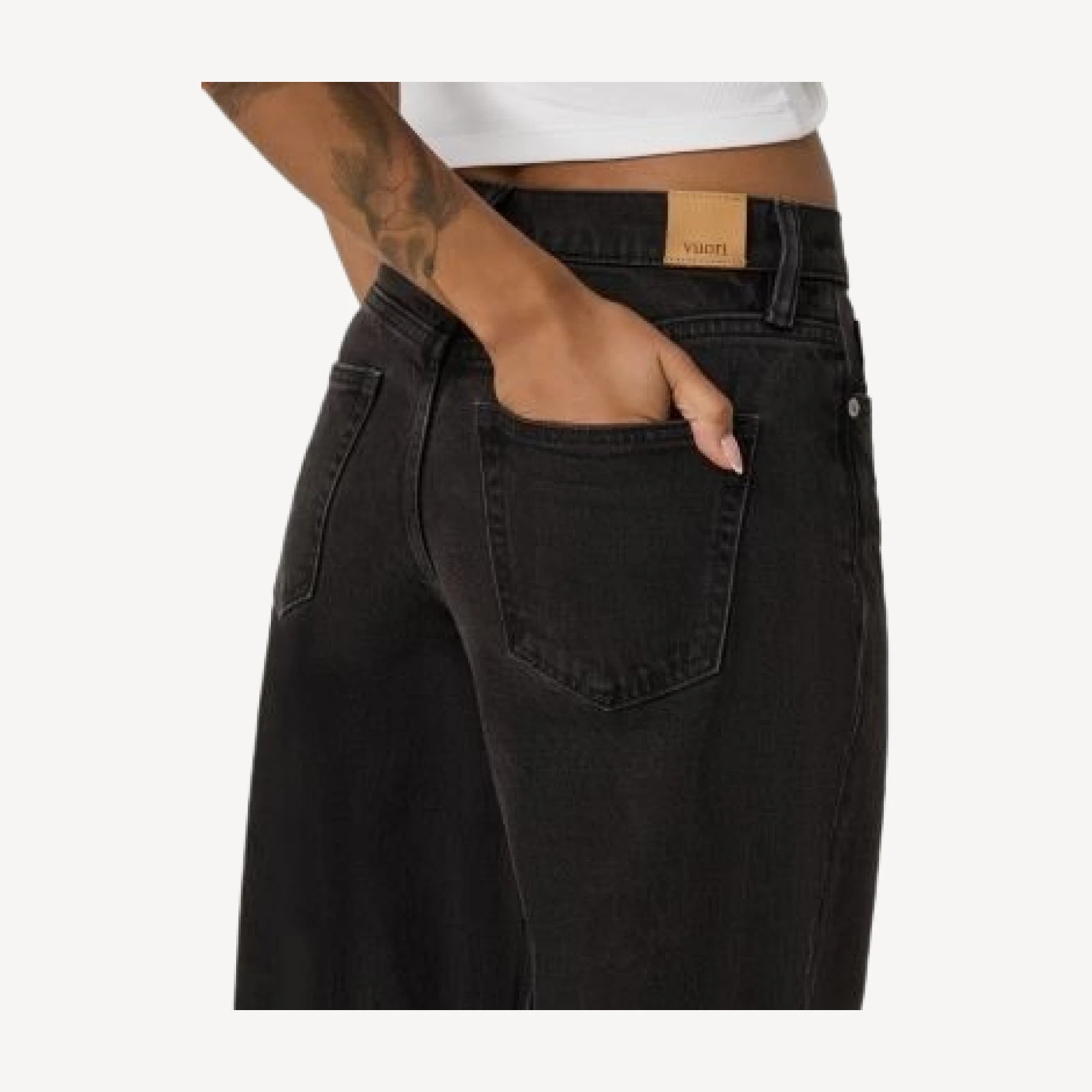 Vuori Vintage Cotton Blend Mid Rise Wide Leg Jeans