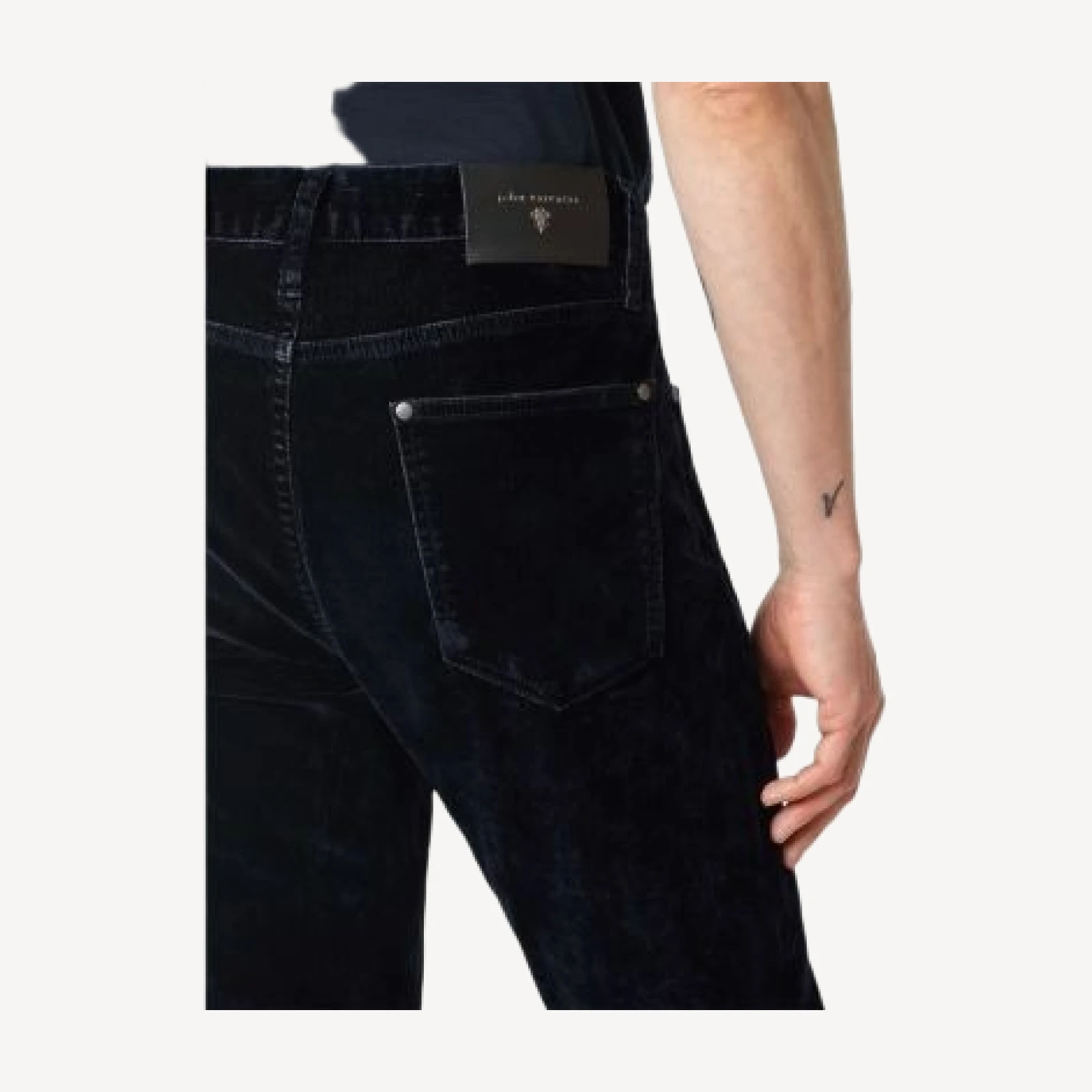 John Varvatos Pick Up Cotton Blend Slim Fit 33 Jeans in Navy