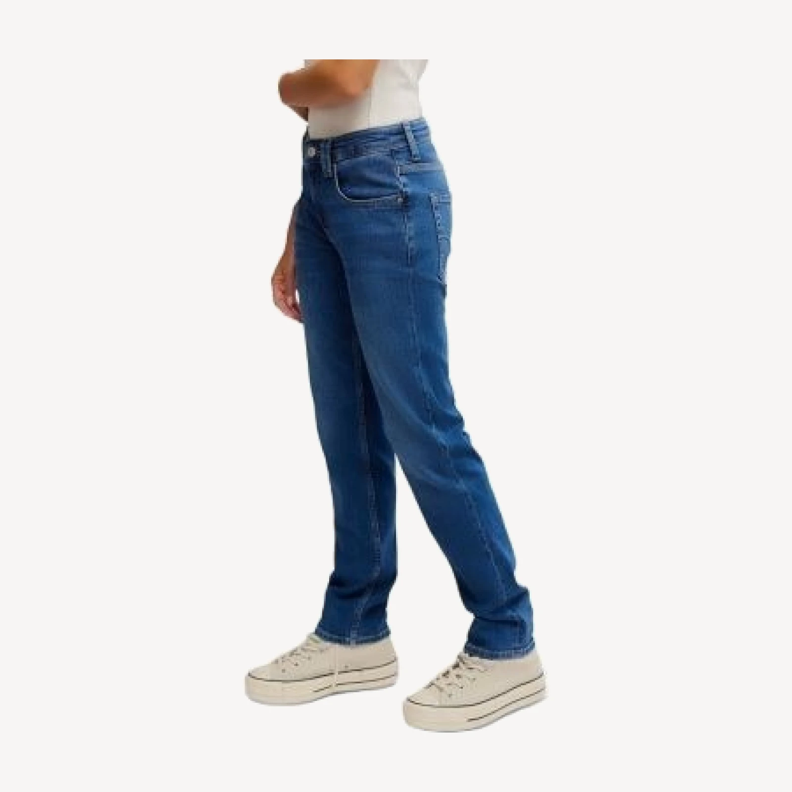 Free People Oracle Low Rise Slim Straight Jeans in Sky's The Limit