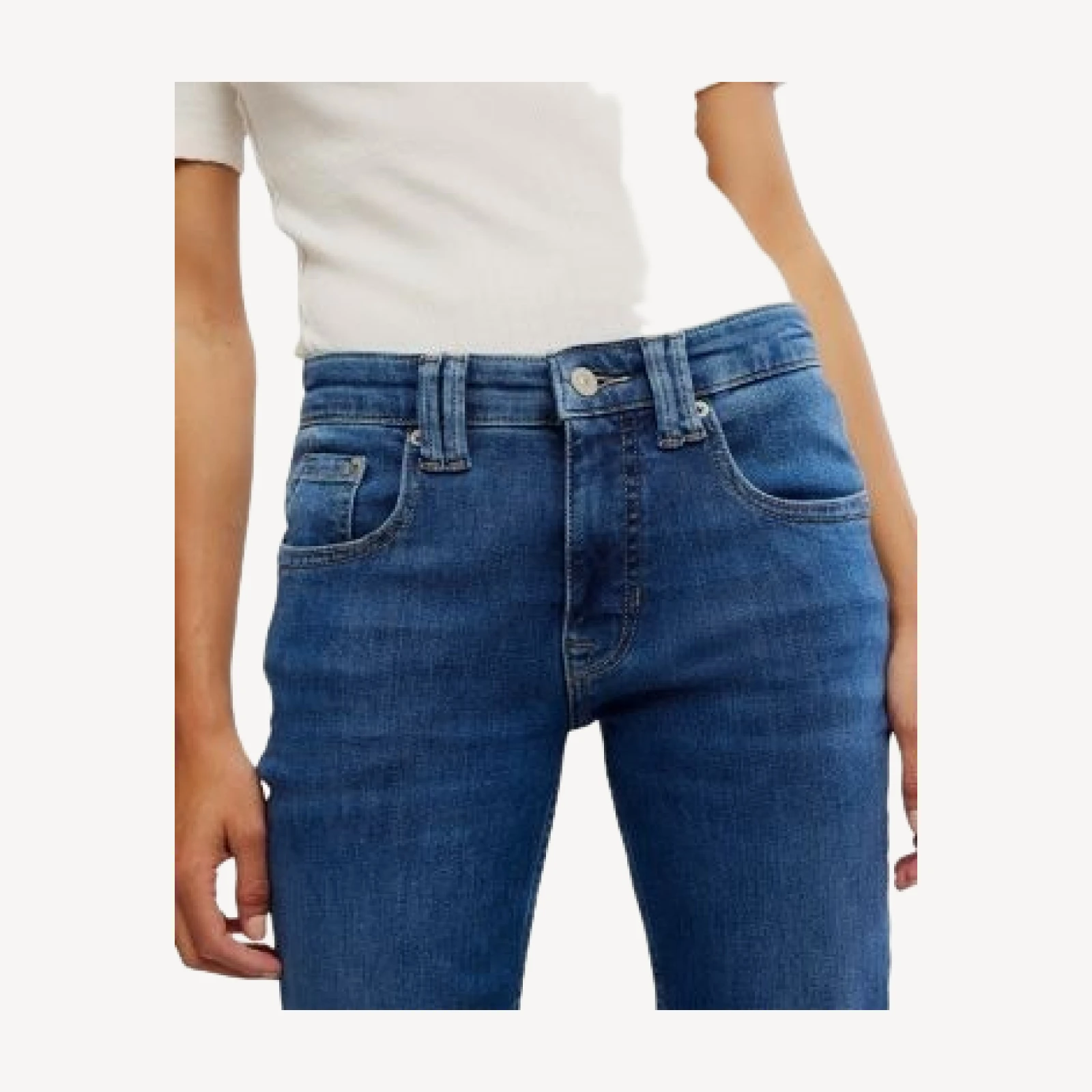 Free People Oracle Low Rise Slim Straight Jeans in Sky's The Limit