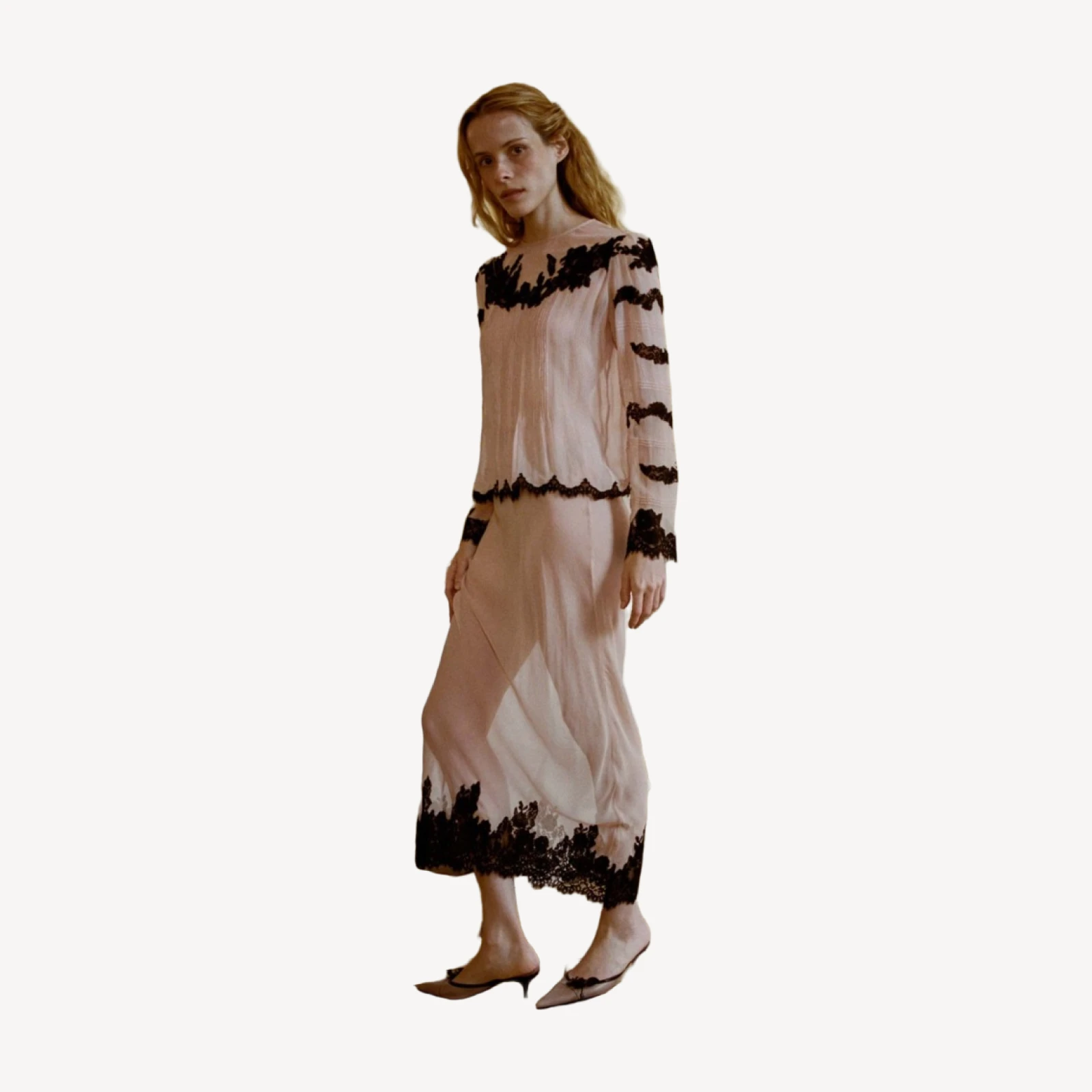 ELOWEN ANNIVERSARY SKIRT -- SOFT PEACH
