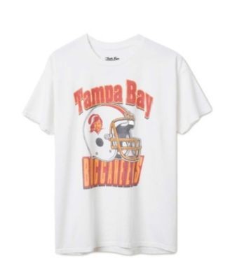 Junk Food Clothing Unisex Nfl Tampa Bay Buccaneers Throwback Helmet Flea Market Tee