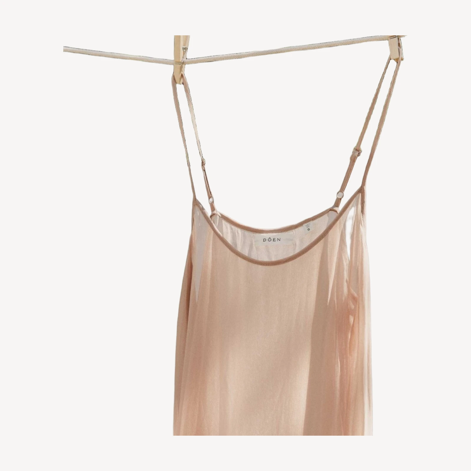 LONG SCOOP NECK SLIP -- CONCH