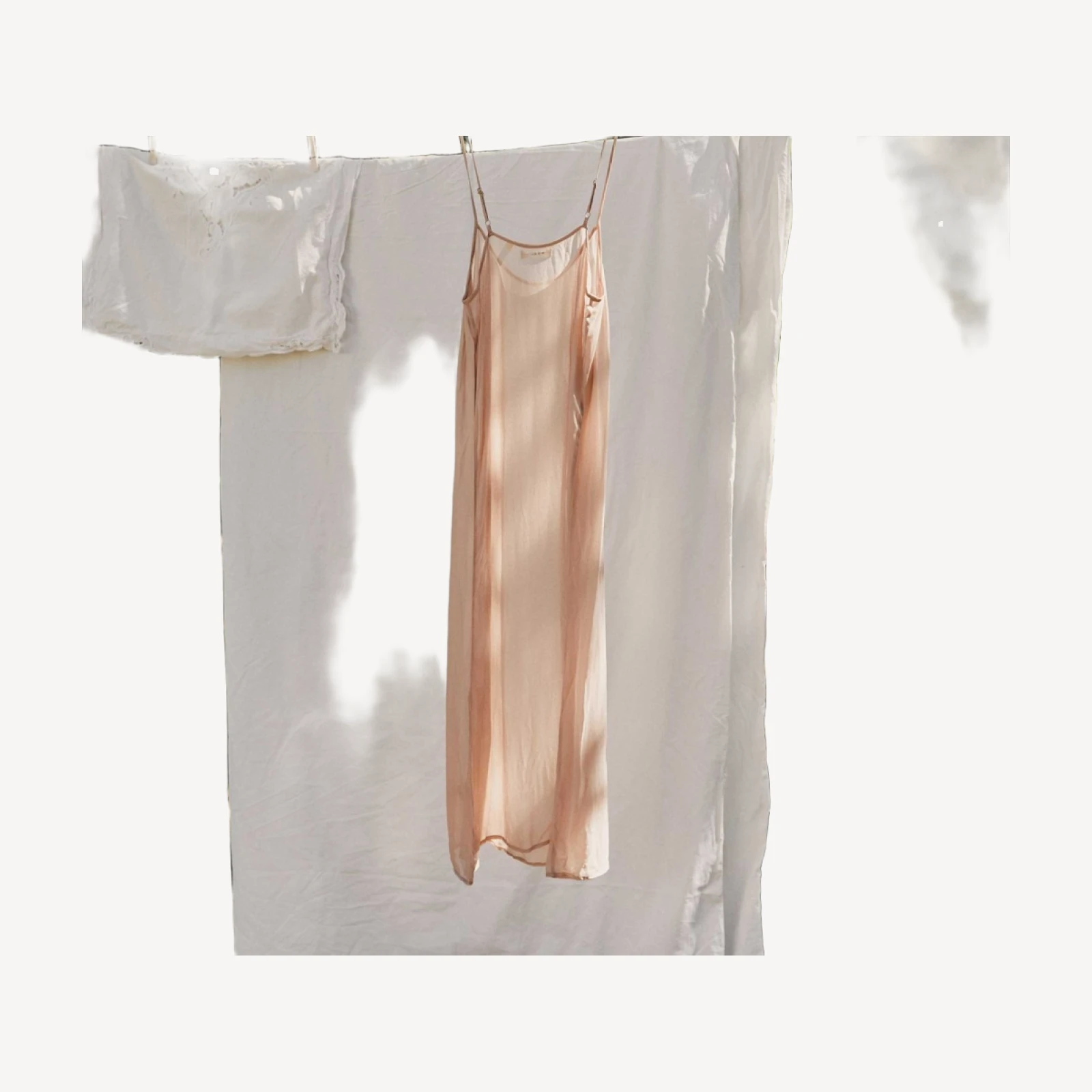 LONG SCOOP NECK SLIP -- CONCH