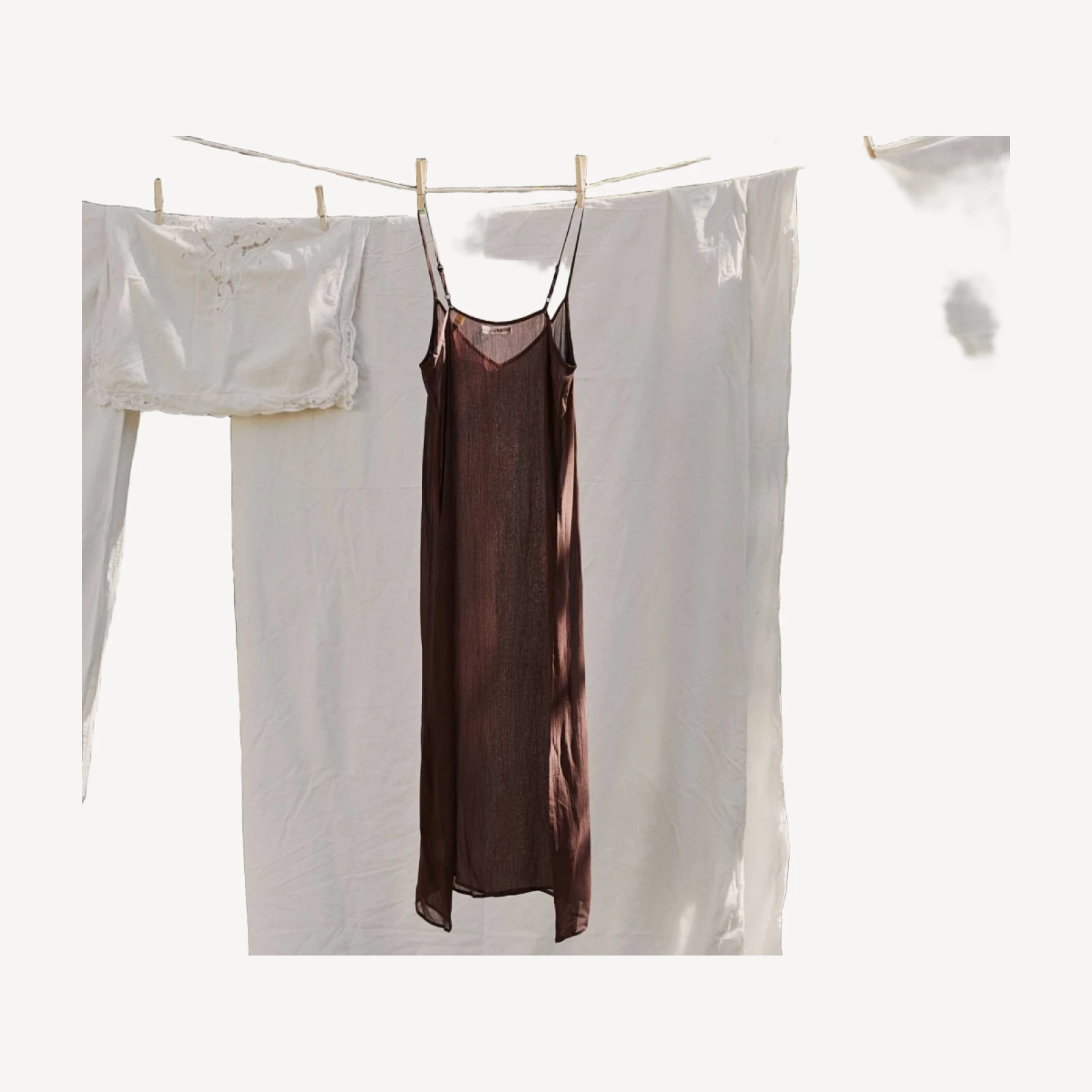 LONG DEEP V-NECK SLIP -- UMBER