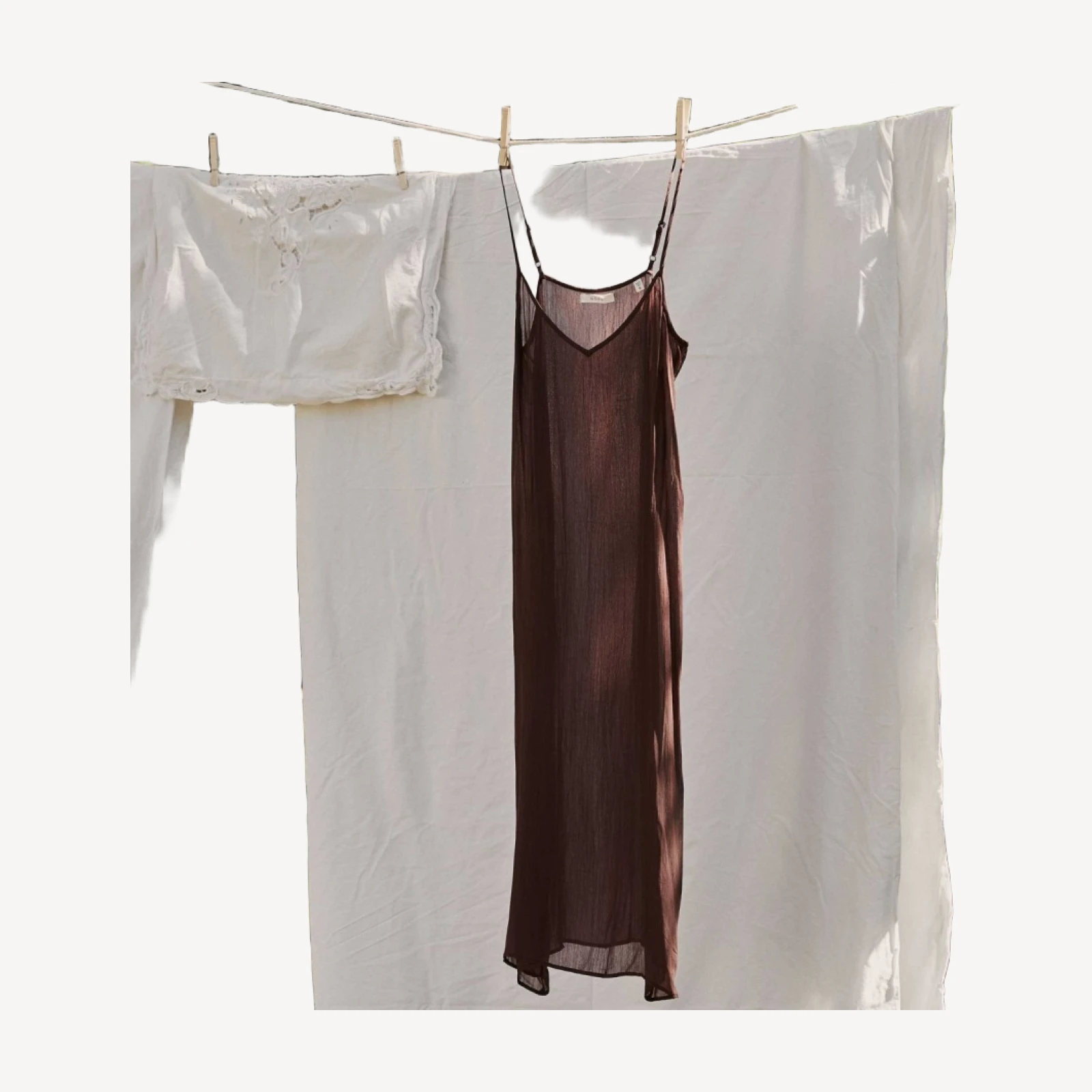LONG DEEP V-NECK SLIP -- UMBER