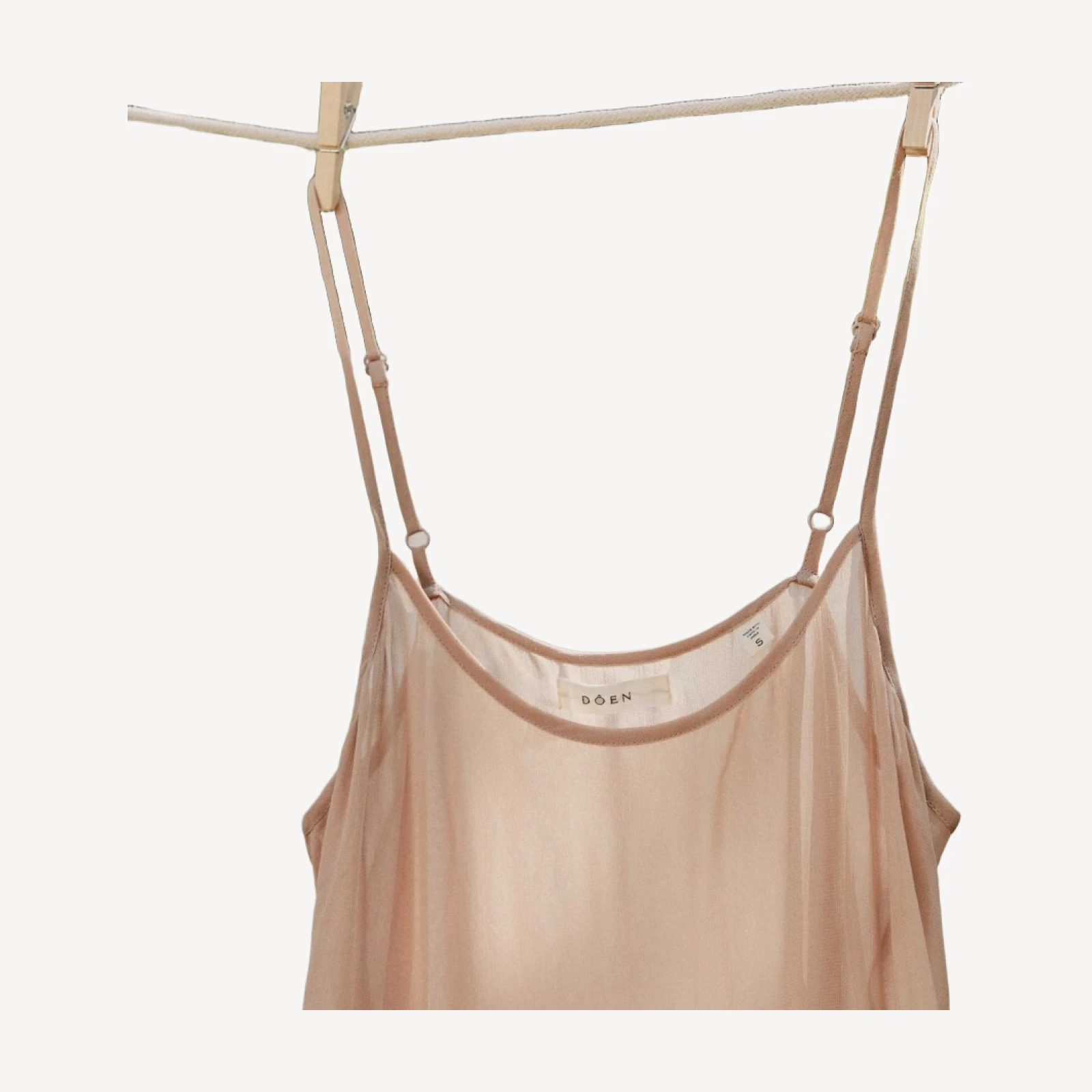 SHORT SCOOP NECK SLIP -- CONCH