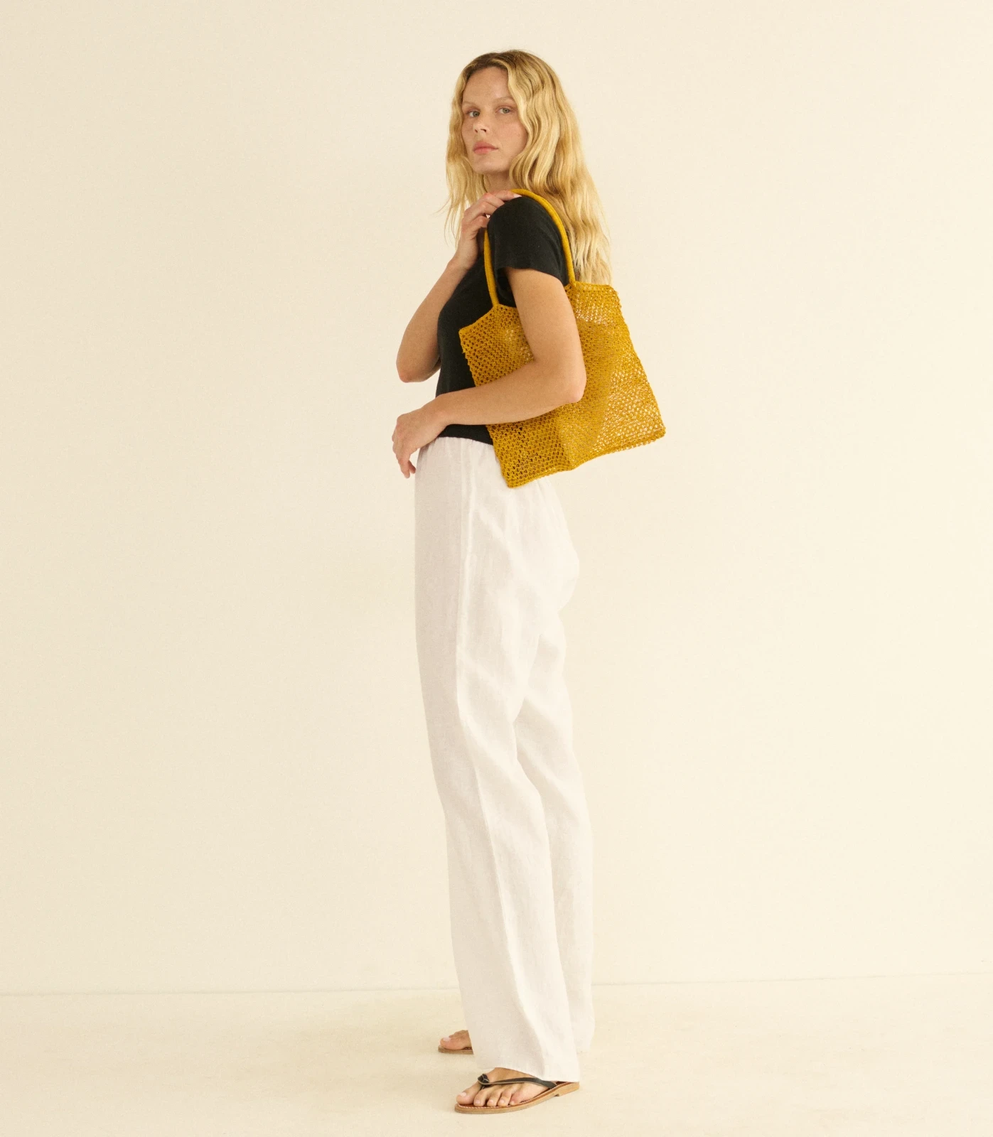 GRANDE MARION TOTE -- MUSTARD CHAMBIRA