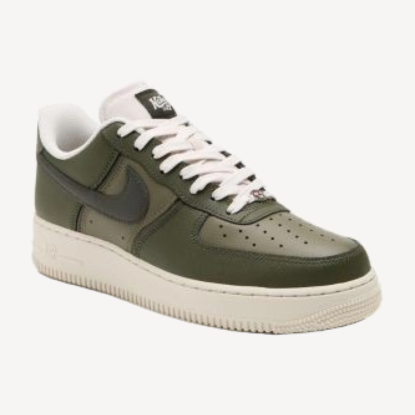 Nike Men's Air Force 1 '07 LV8 Sneakers