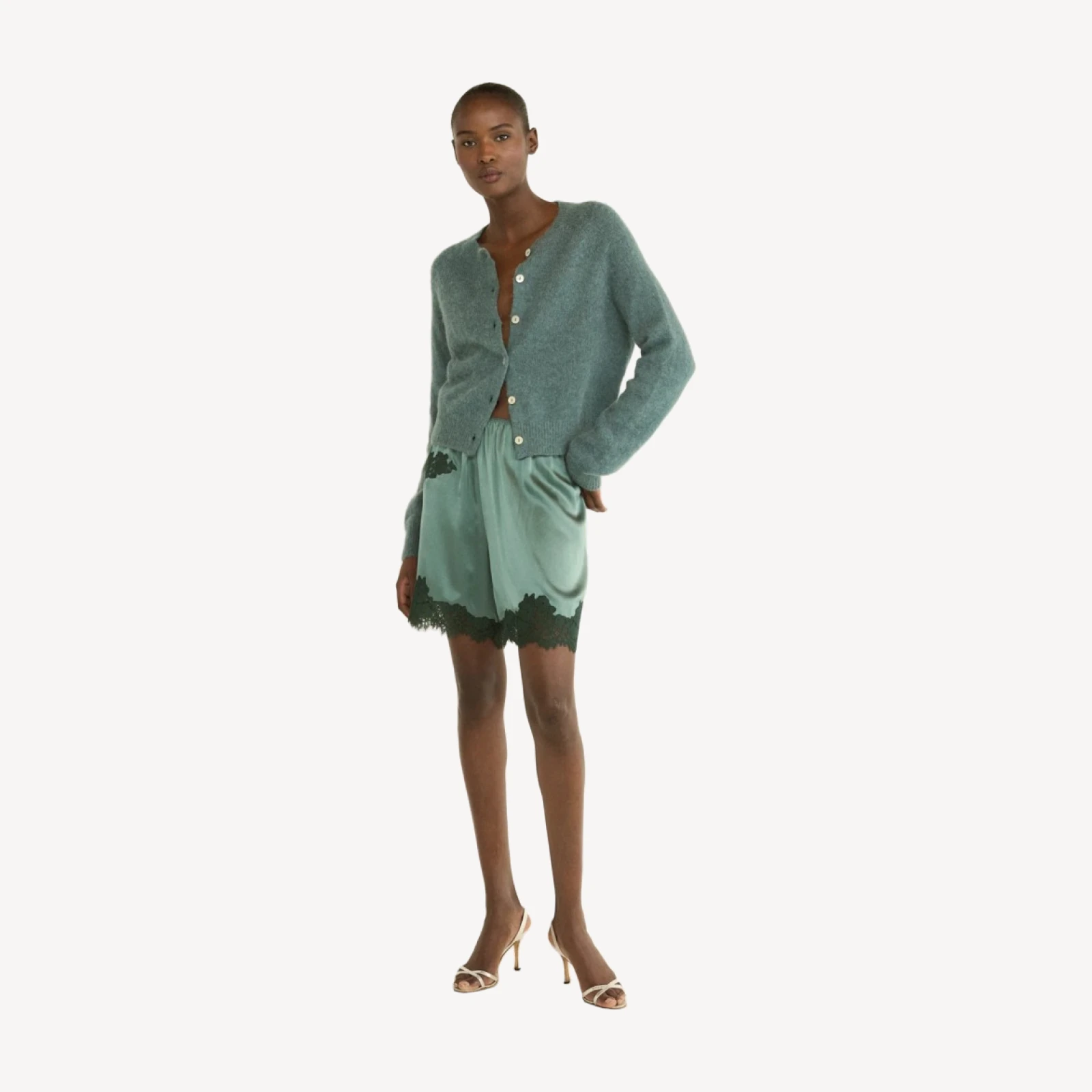 IRSA SHORT -- DULAC GREEN