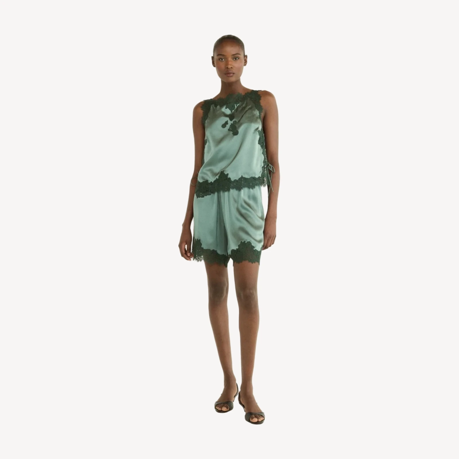 IRSA SHORT -- DULAC GREEN