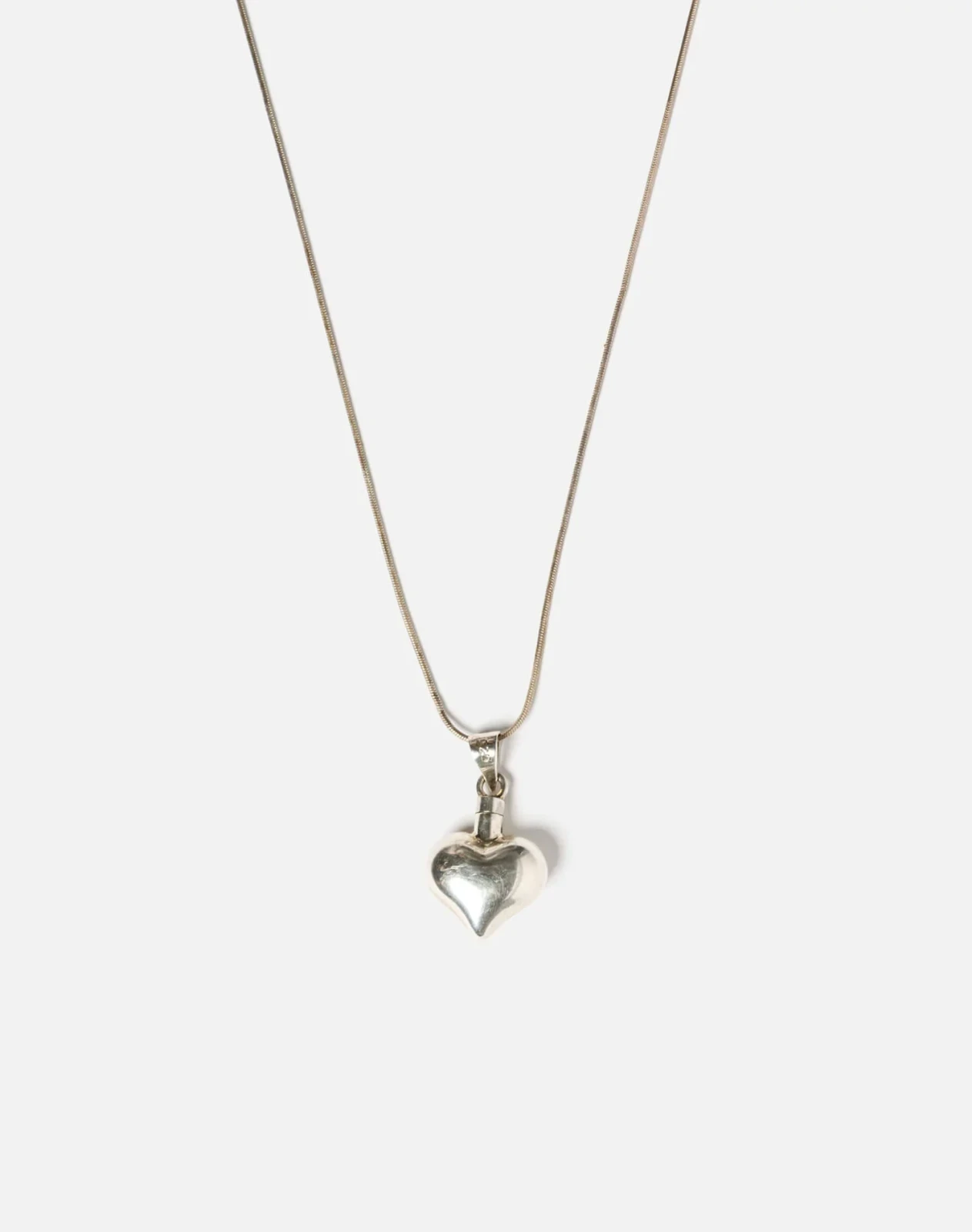 RE/DONE Vintage | 90s Small Puffy Heart Necklace
