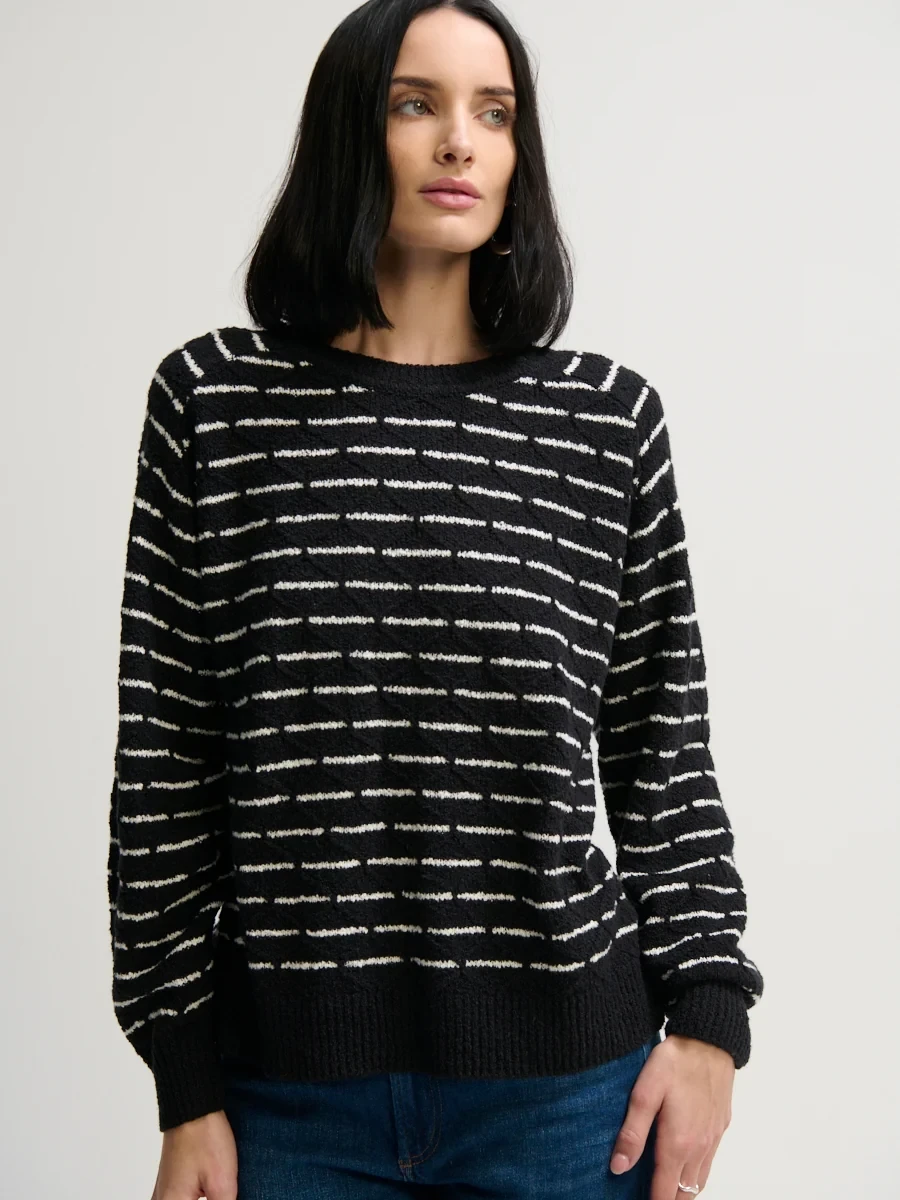 BROKEN STRIPE PULLOVER