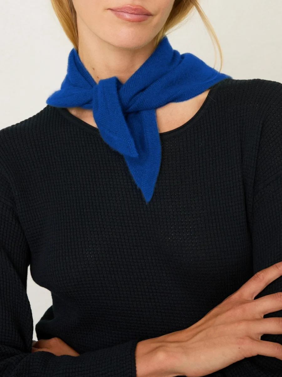 CASHMERE TRIANGLE SCARF