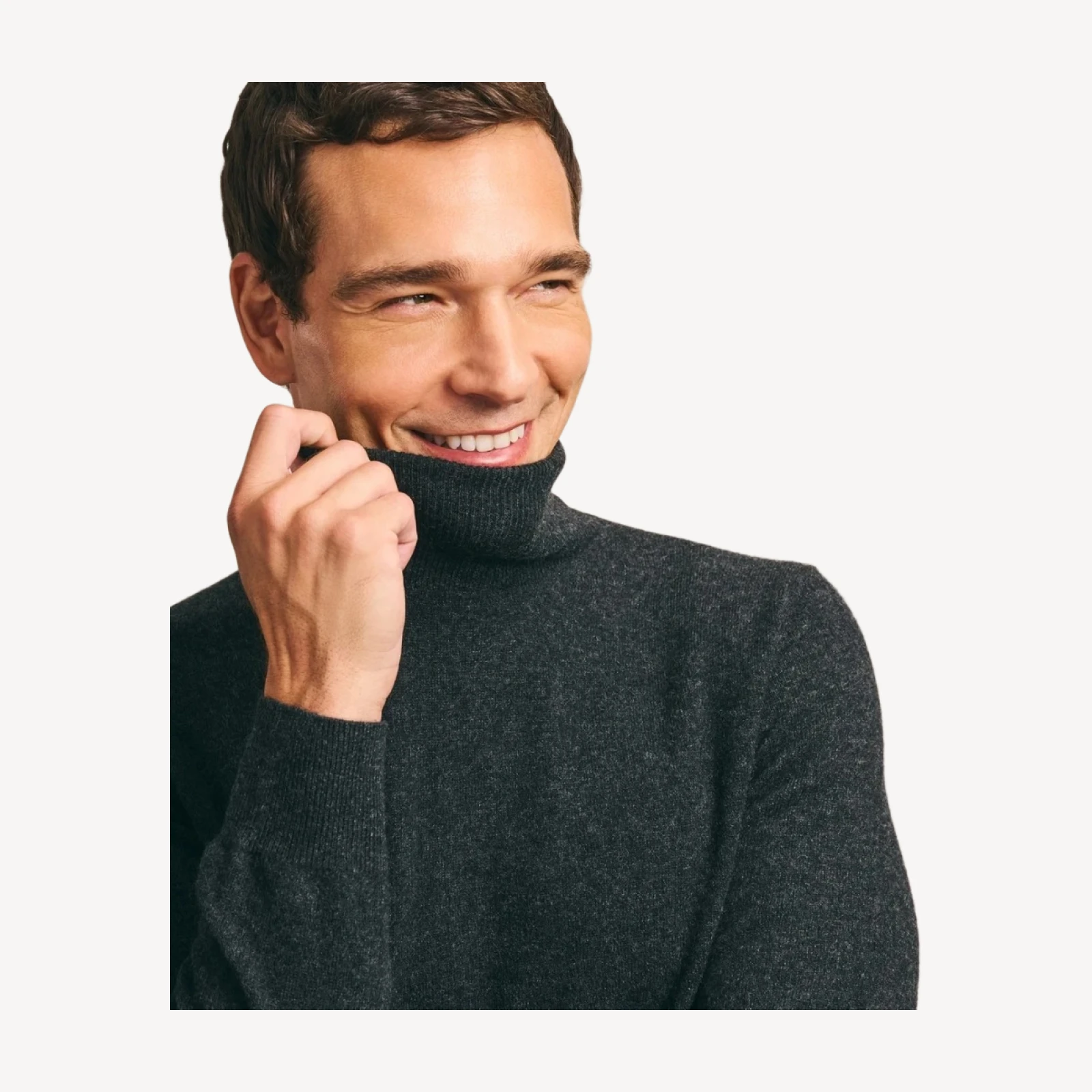 Signature Cashmere Turtleneck