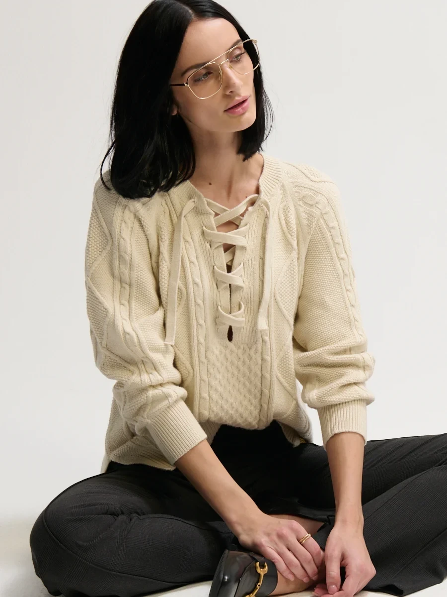 MOIRA CABLE LACE UP