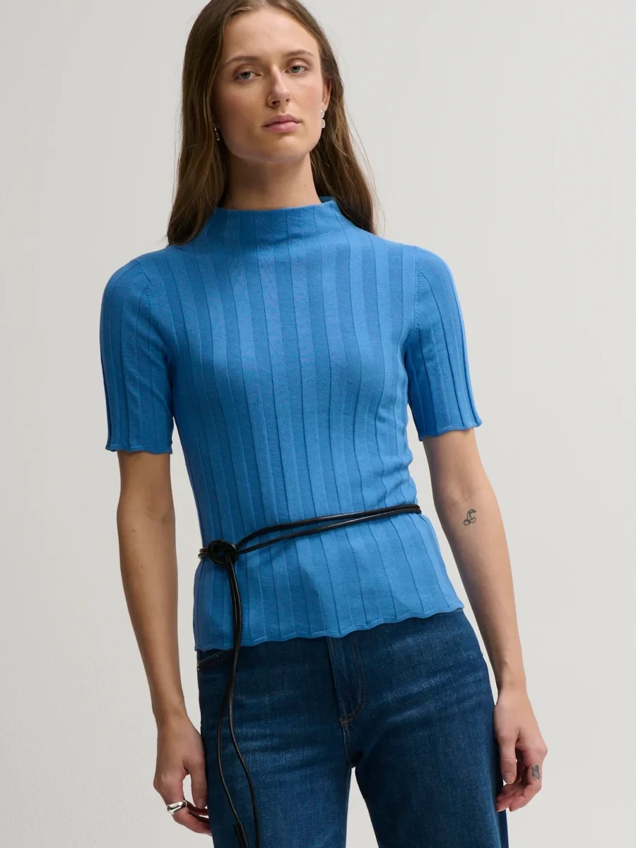 LIANA MOCK TEE