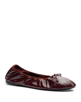 Stuart Weitzman Women's Nia Leather Ballet Flats