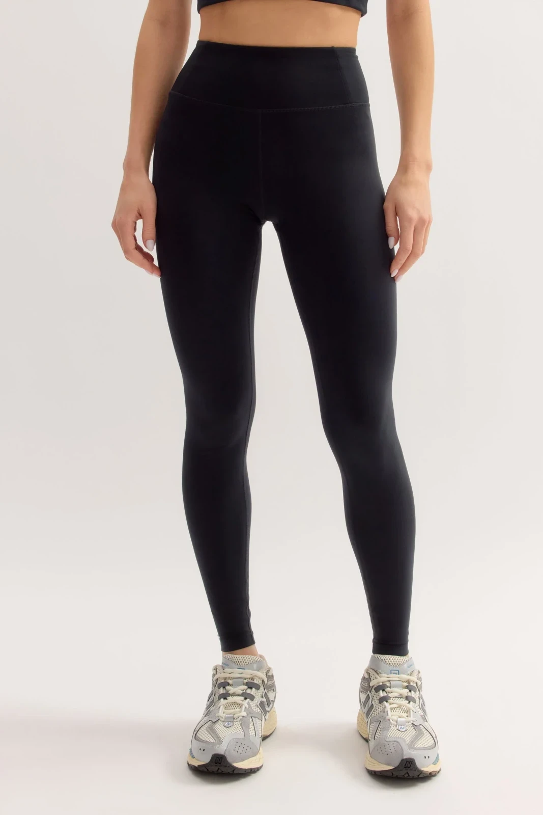 Black FLOAT Ultralight Legging
