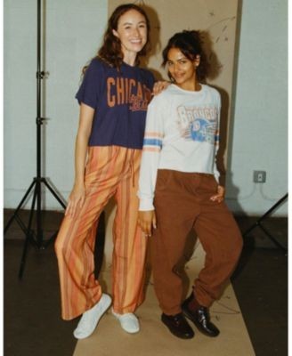Junk Food Clothing Women's Nfl Chicago Bears Dual Threat Mock Neck Crop Tee