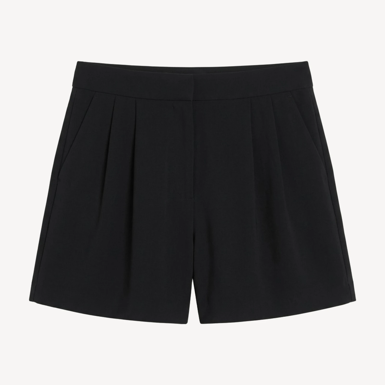 Pleated Mid-Thigh Short
