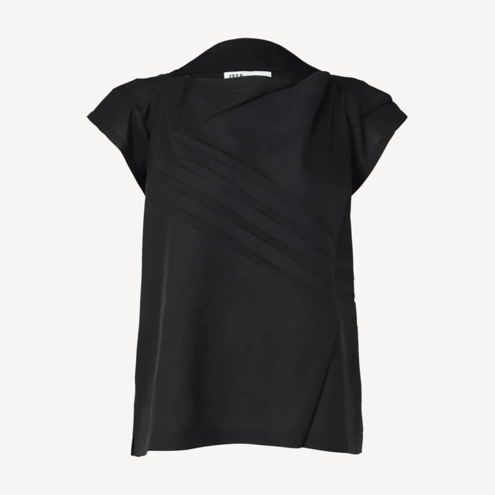 PLEATS T BASIC